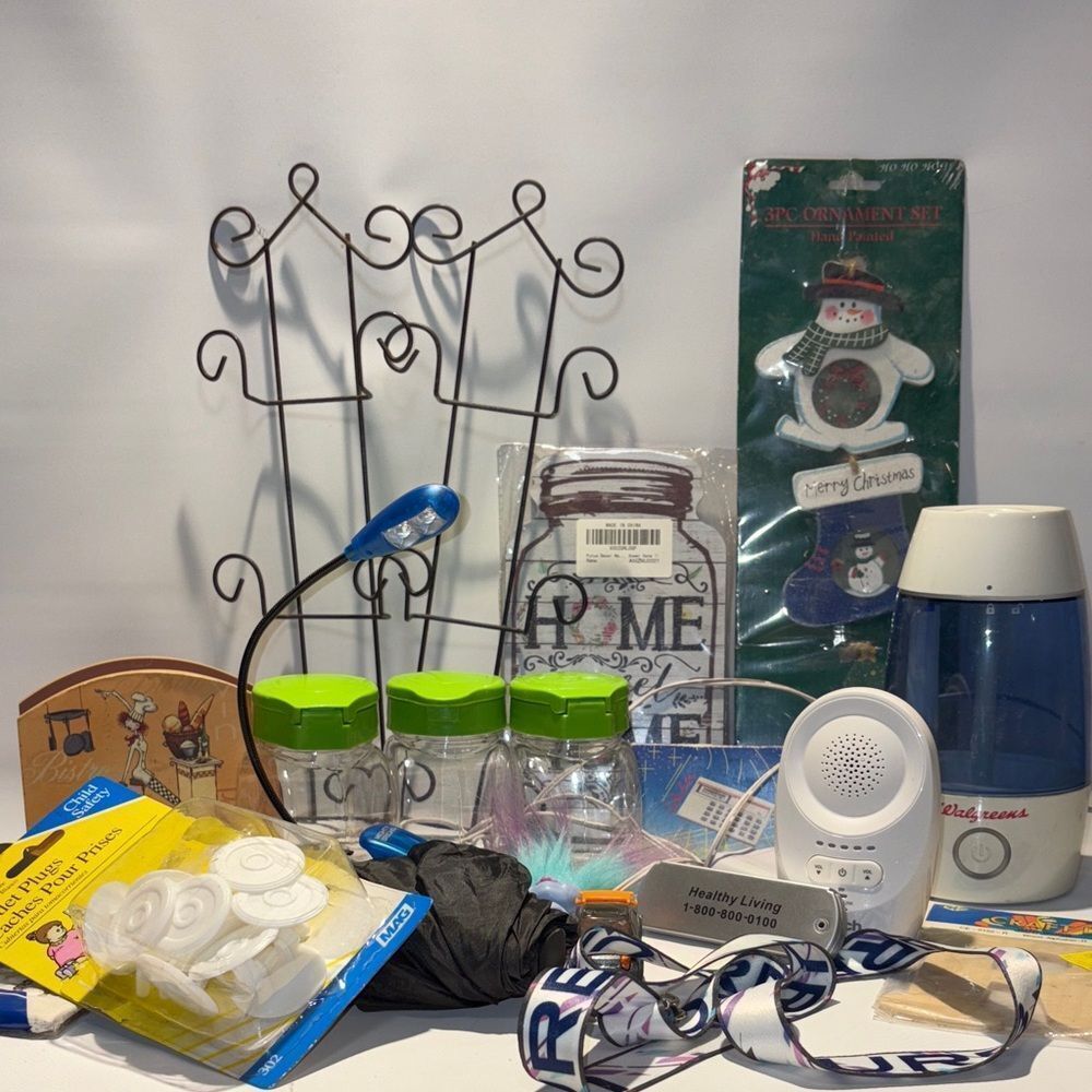 Assorted Home and Kitchen Accessories
